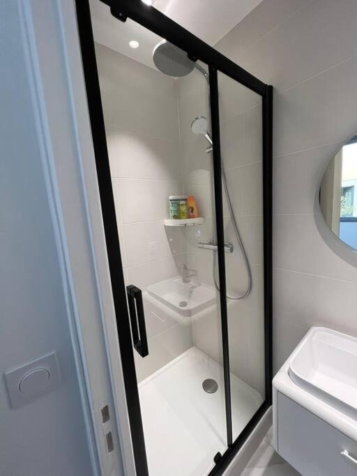 Apartament Cosy Flat For 6 People #2 Asnières Zewnętrze zdjęcie